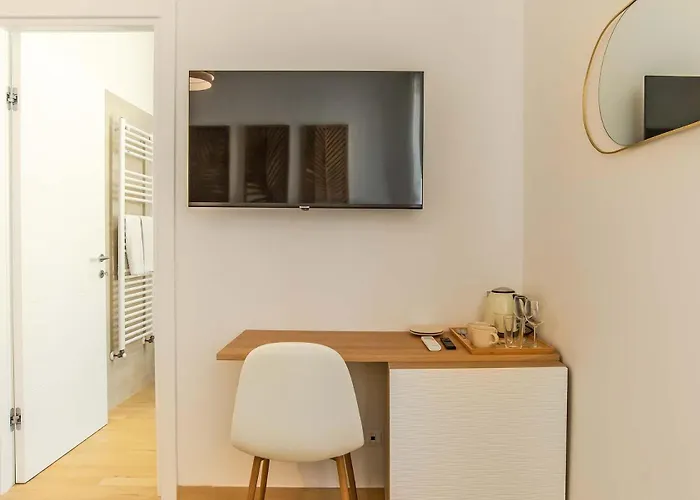 Casa Eleonora Aparthotel 3*